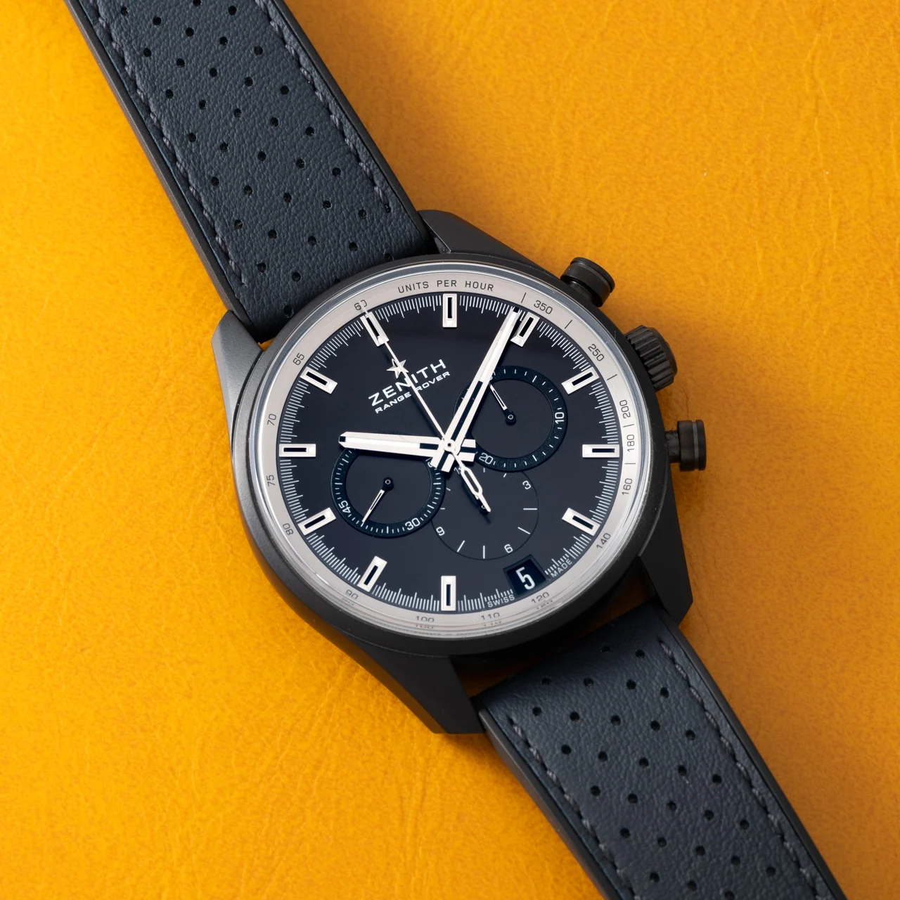 Zenith Chronomaster 40992437 42 mm kol saati