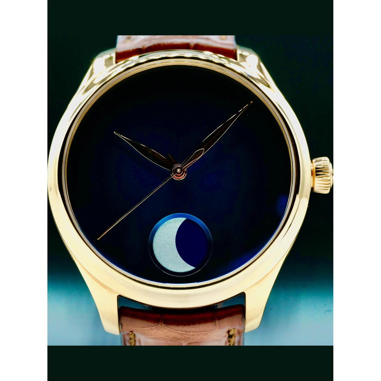 H. Moser & Cie. - Moser & Cie. Endeavour Perpetual Moon 1801-0400 210000022115 kol saati