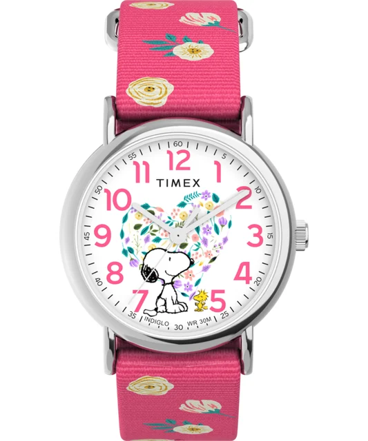 Timex Peanuts® x Weekender Floral 38mm Fabric Strap Watch TW2W83100 kol saati