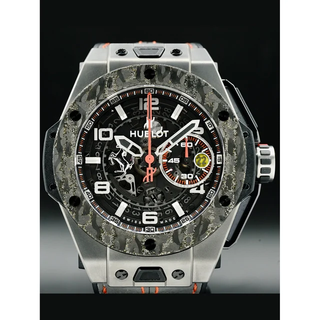 Hublot Big Bang Ferrari Carbon 401.NJ.0123.VR 210000025214 kol saati