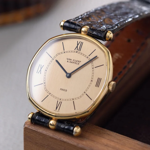 Van Cleef & Arpels Van Cleef & Arpels W-1888 kol saati