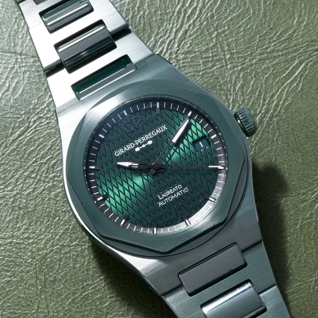 Girard-Perregaux Laureato 40992246 kol saati