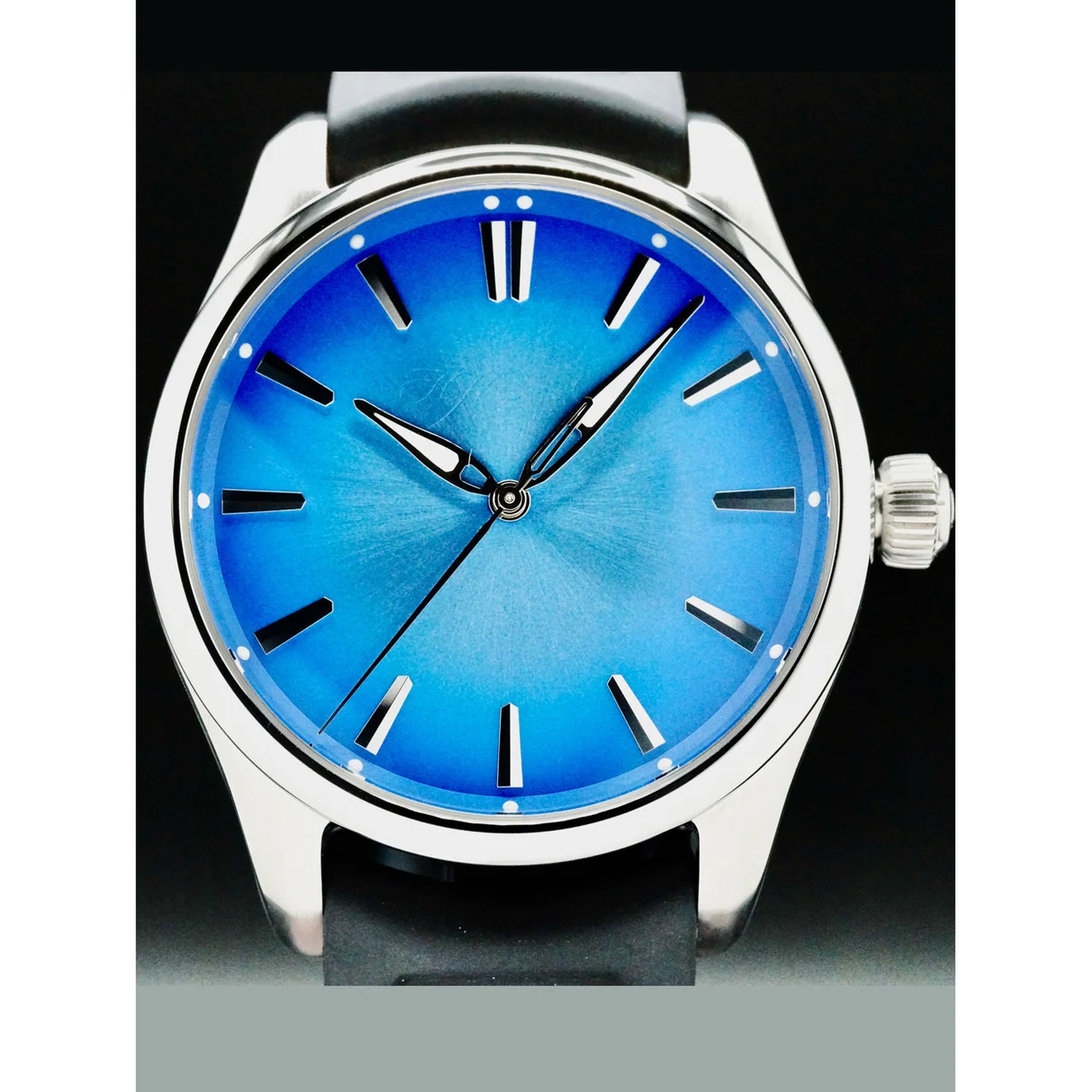 H. Moser & Cie. - Moser & Cie 3200-1217 Pioneer Centre Seconds Artic Blue Fume Dial 210000068419 40 mm kol saati