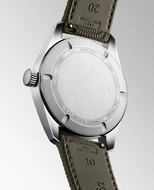 Longines Spirit Pilot L3.809.4.53.9 kol saati