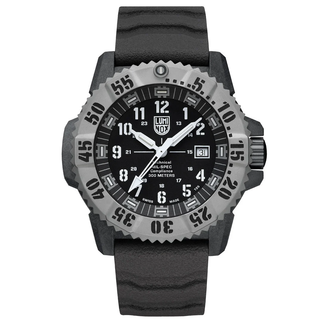 Luminox Mil-Spec XL.3351.1.SET 46 mm kol saati