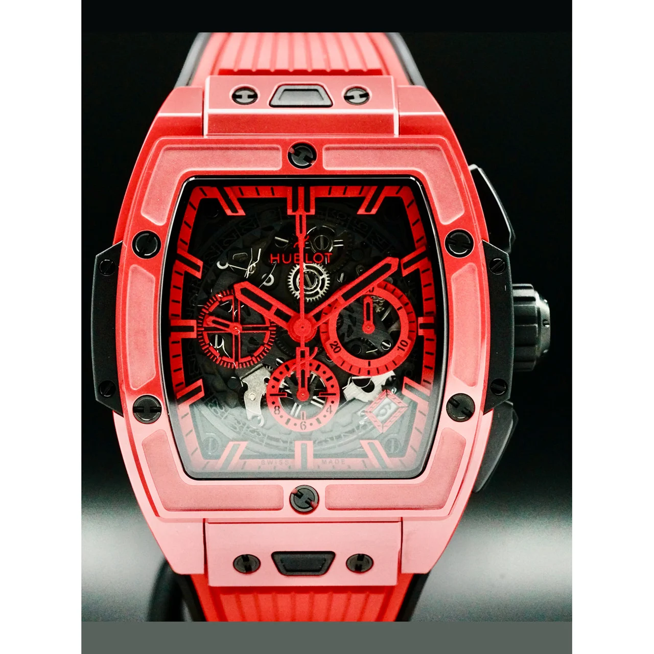 Hublot Spirit of Big Bang Red Magic 42MM 210000056966 42 mm kol saati