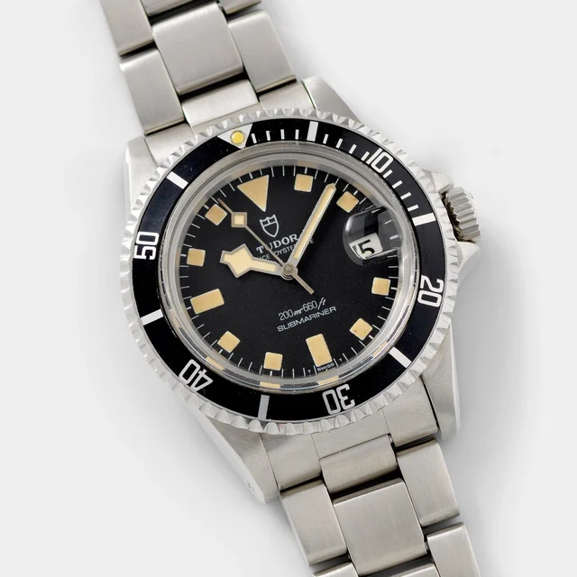 Tudor Submariner W-920 kol saati