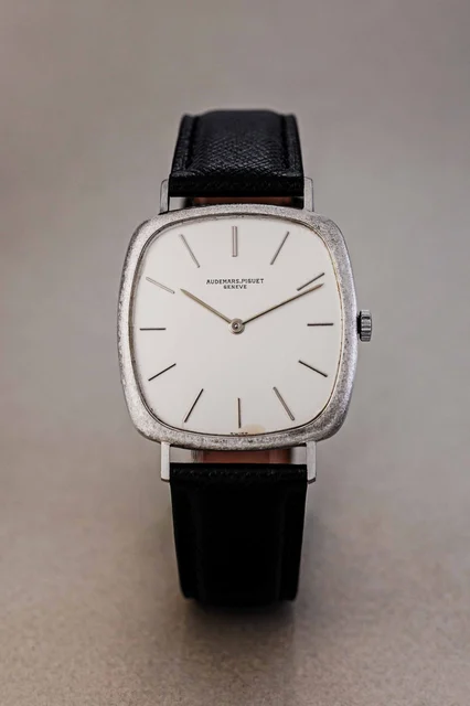 Audemars Piguet white gold jumbo tv case Audemars Piguet 18k white gold jumbo tv case kol 
