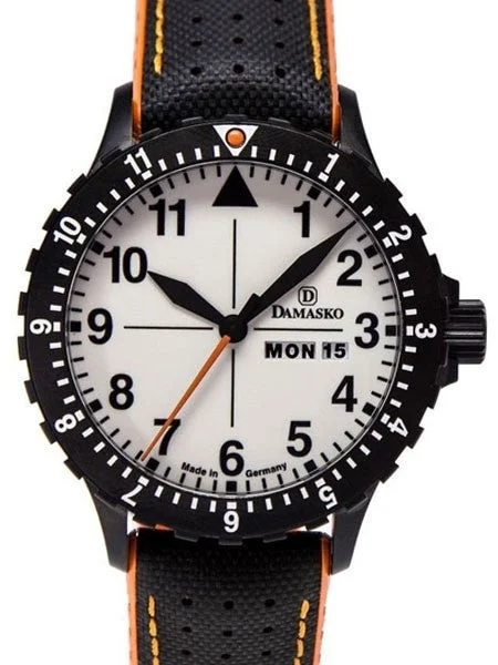Damasko Swiss ETA Automatic with a Rotating 12-Hour Bezel and Black ion plated SS Case #DA