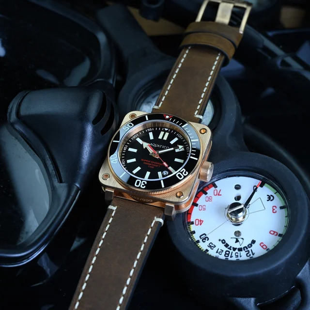 AQUATICO Super Charger Bronze Black Dial Watch (NH35) kol saati