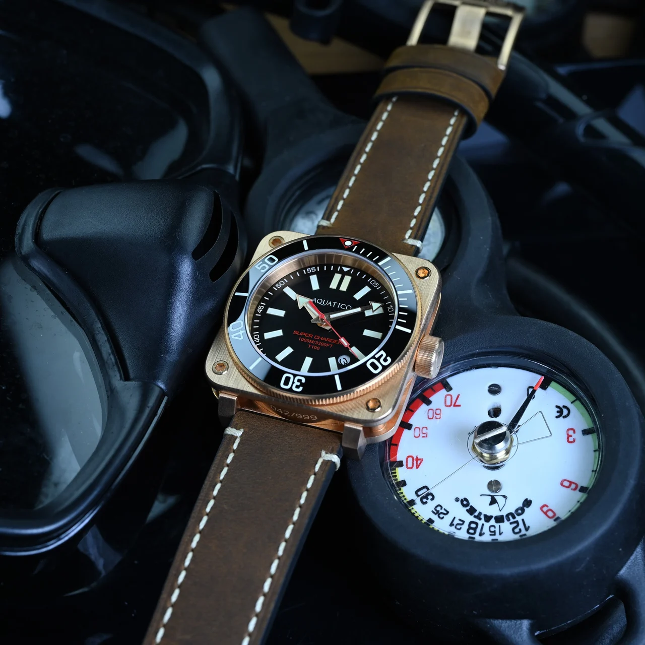 AQUATICO Super Charger Bronze Black Dial Watch (NH35) 43 mm kol saati