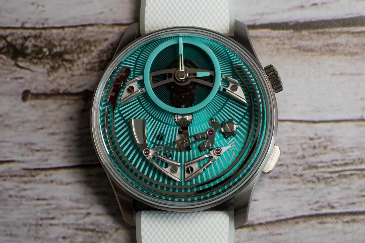 Christopher Ward C01-41APT4-T00V0-RW 41 mm kol saati
