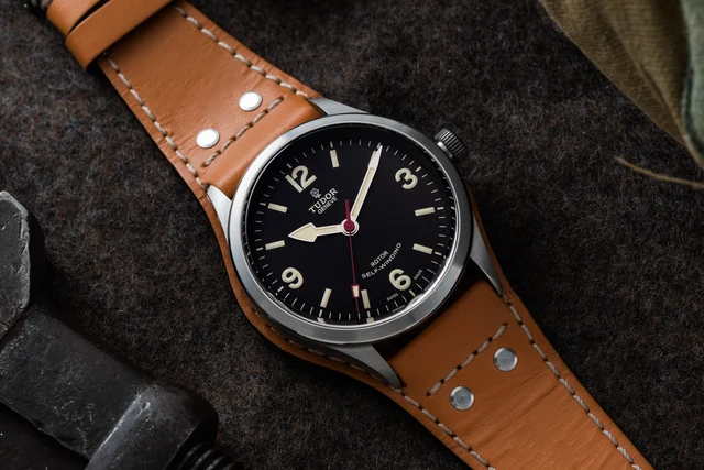 Tudor Ranger 40991332 kol saati
