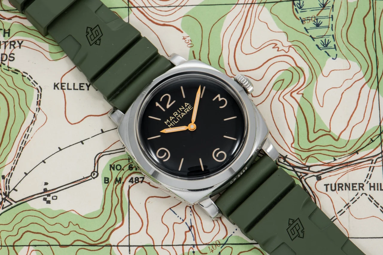 Panerai Radiomir 40990642 47 mm kol saati