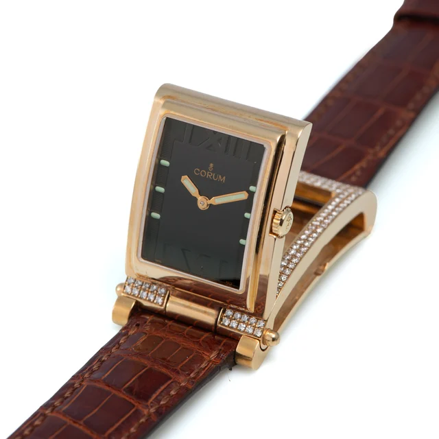 Corum Switzerland 64.151.56 kol saati