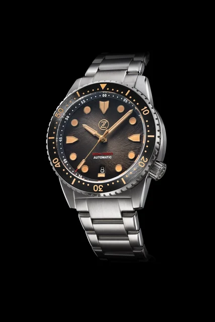 Zelos Mako V3 300m Steel Vintage Black kol saati