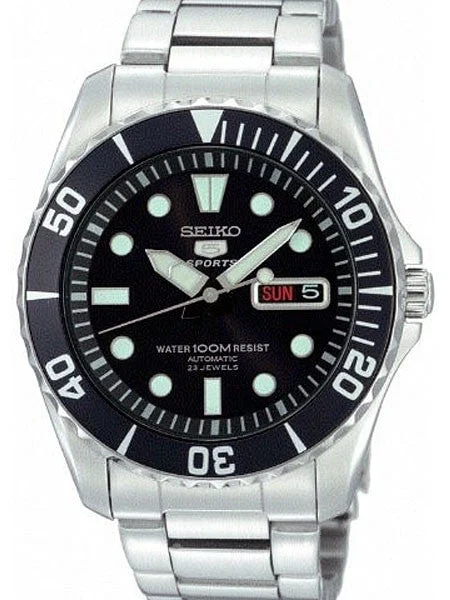 Seiko Sports 5, 23-Jewel Automatic Watch with Day and Date Window #SNZF17K1 kol saati