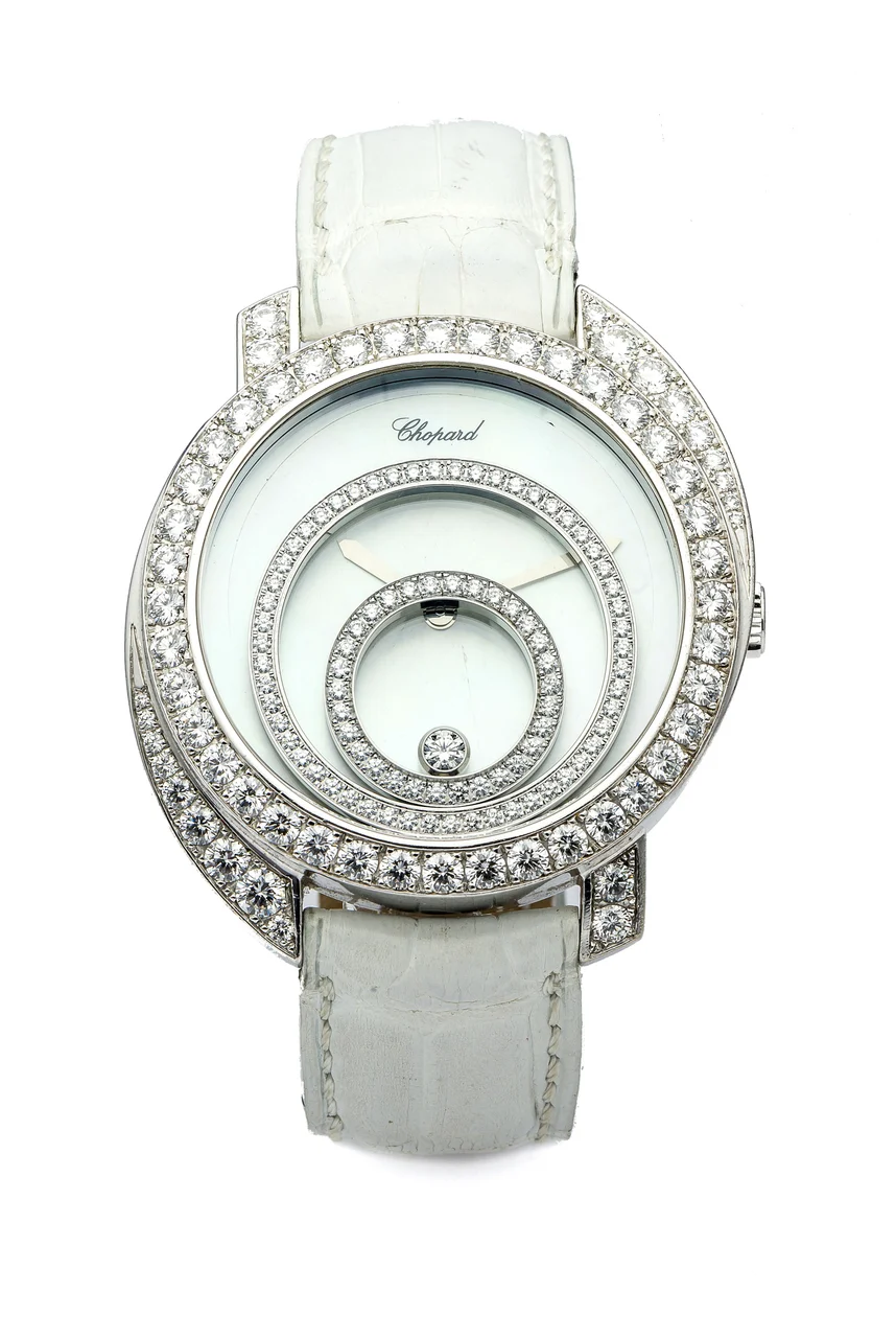 Chopard Happy Spirit CHOPARD HAPPY SPIRIT REF. 4175 QUARTZ WHITE GOLD AND DIAMONDS Fine and elegant, quartz, 18K white gold diamond-set wristwatch with mother-of pearl dial. kol saati