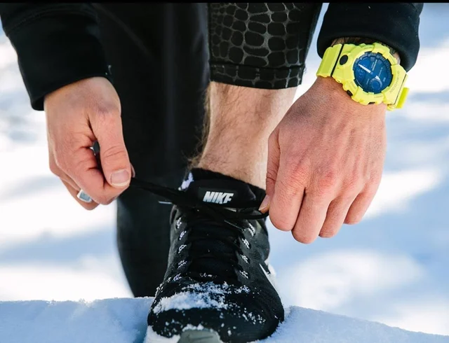 Casio G-shock G-squad GBA-800-9ADR kol saati