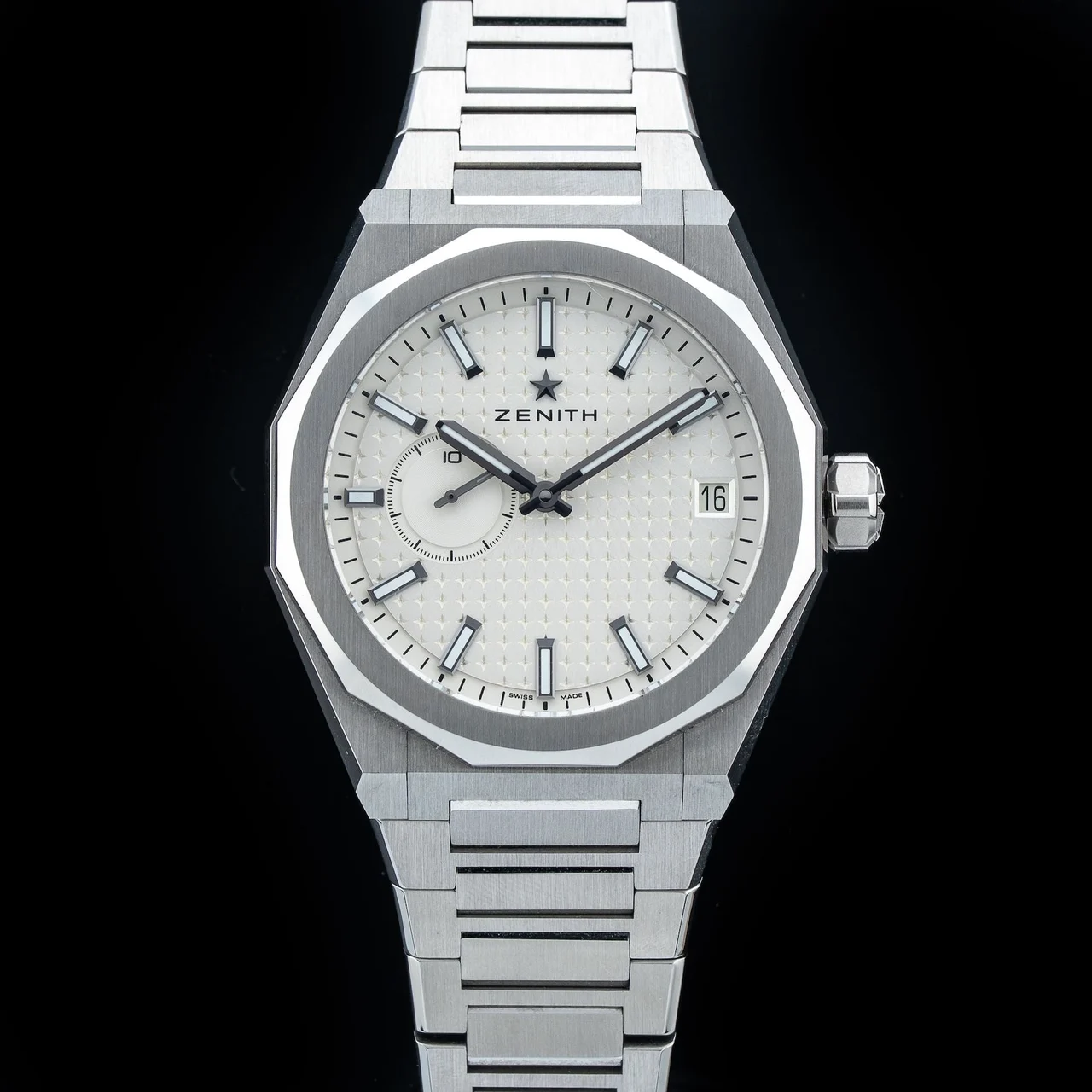 Zenith Defy Skyline 210009N35230 41 mm kol saati
