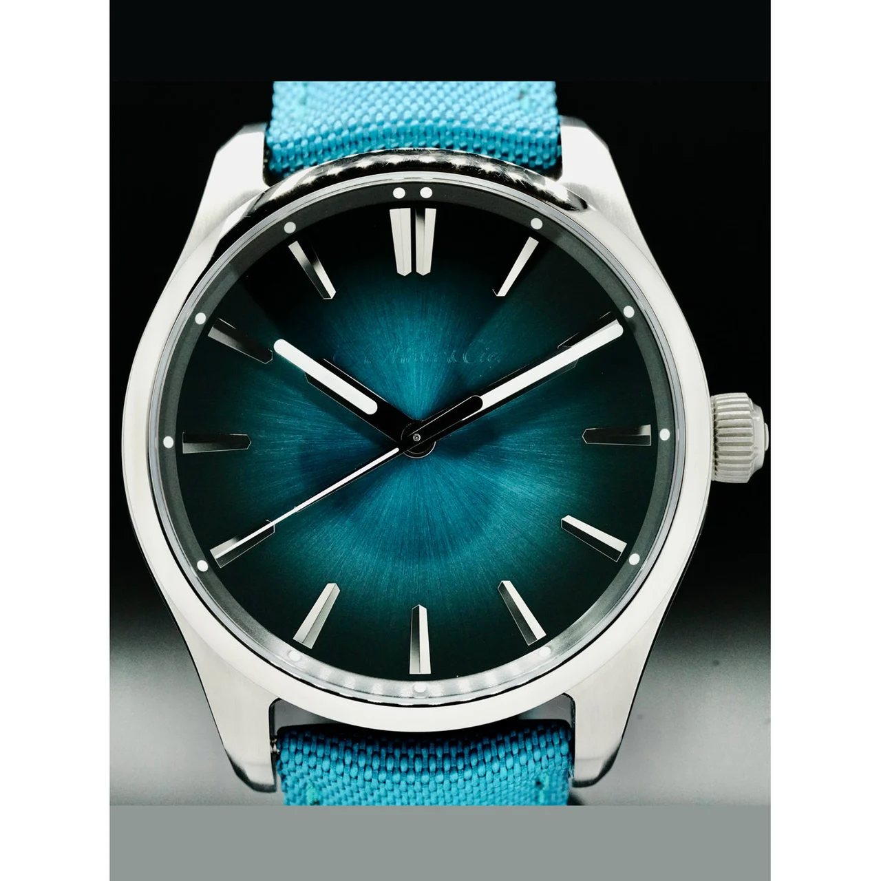 H. Moser & Cie. - Moser & Cie. 3200-1214 Pioneer Centre Seconds Mega Cool POC210000076046 kol saati