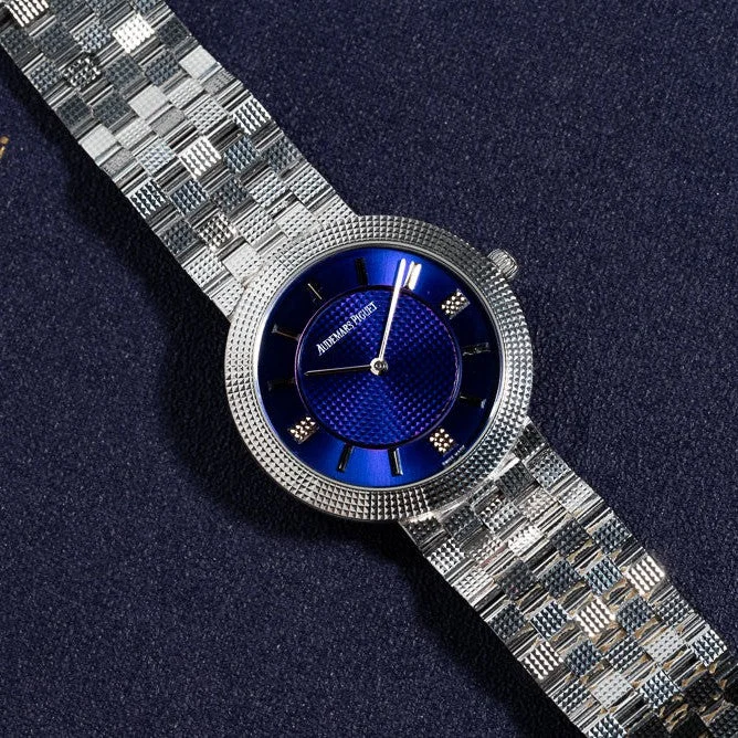 Audemars Piguet Audemars Piguet 40991745 33 mm kol saati