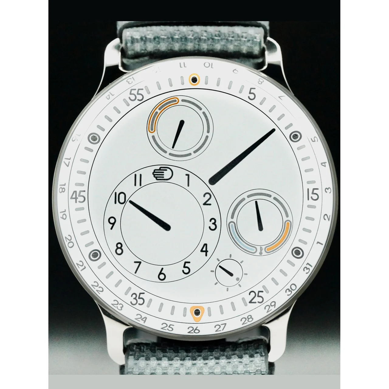 Ressence Type 3.5W White 210000067555 44 mm kol saati