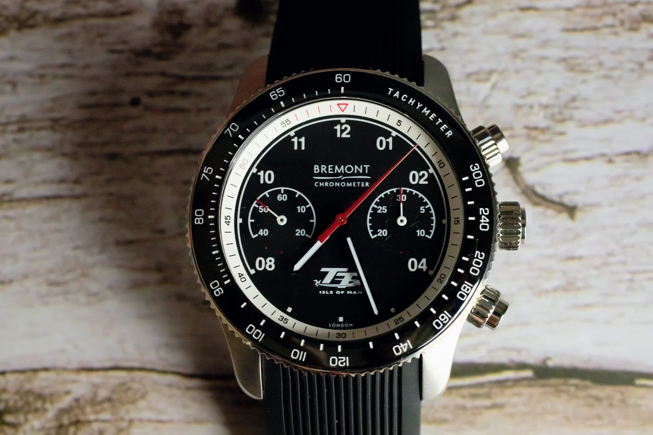 Bremont IOM-TT-22-RS 43 mm kol saati