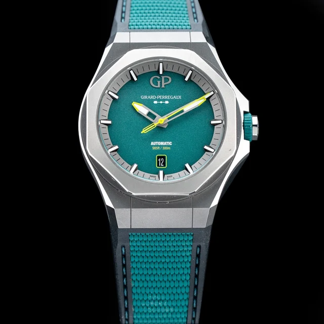 Girard-Perregaux Girard Perregaux 81070-3405-1CX Laureato Absolute Aston Martin F1 Edition