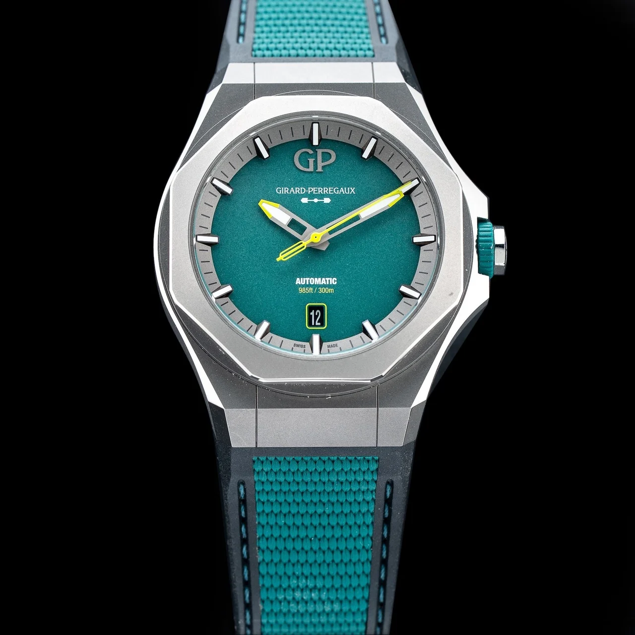 Girard-Perregaux Girard Perregaux 81070-3405-1CX Laureato Absolute Aston Martin F1 Edition POC210009N32388 kol saati