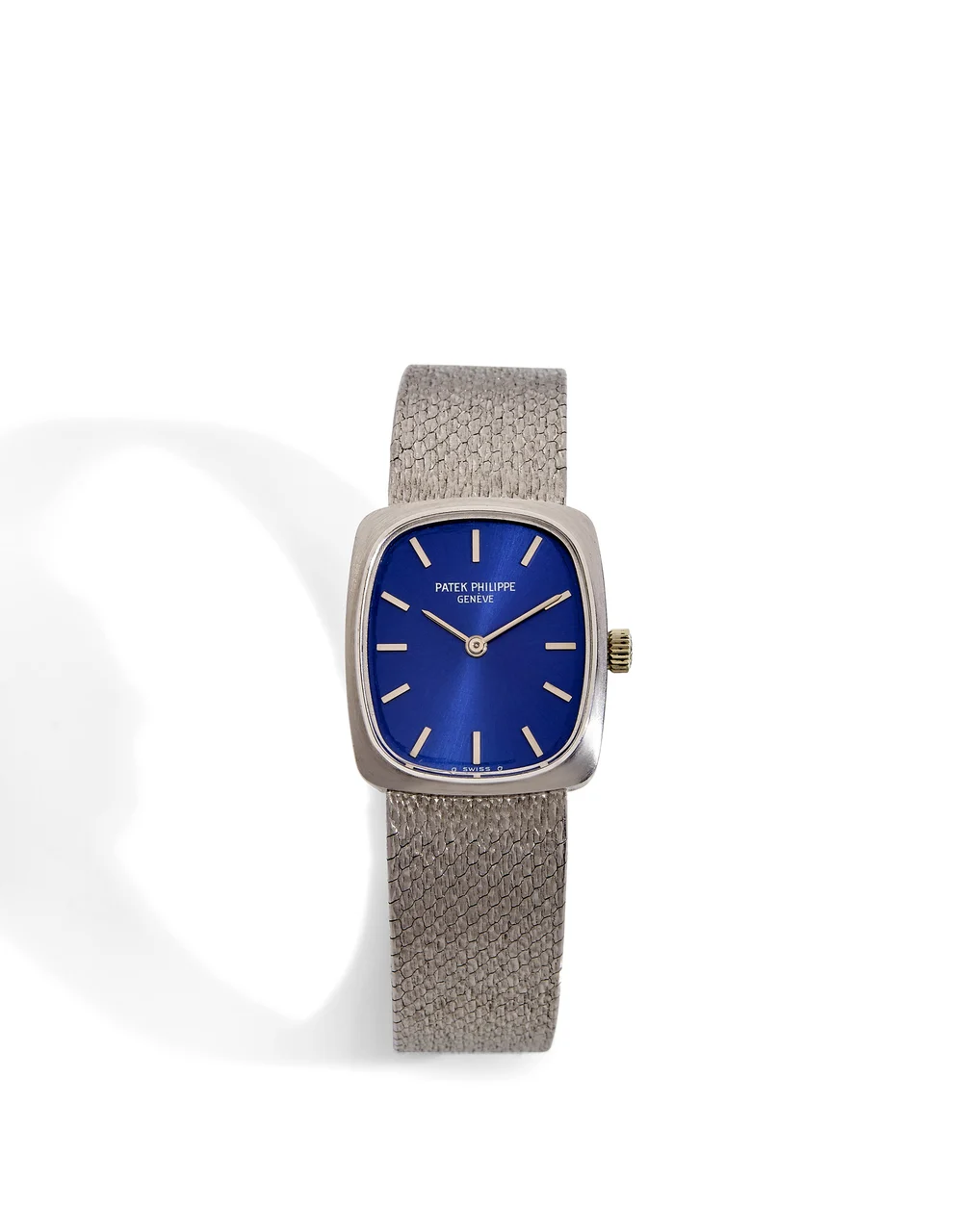 Patek Philippe Ref. 4217 / 1, blue “Sigma” dial; “Ellipse d’Or”-style; 18K white gold kol saati