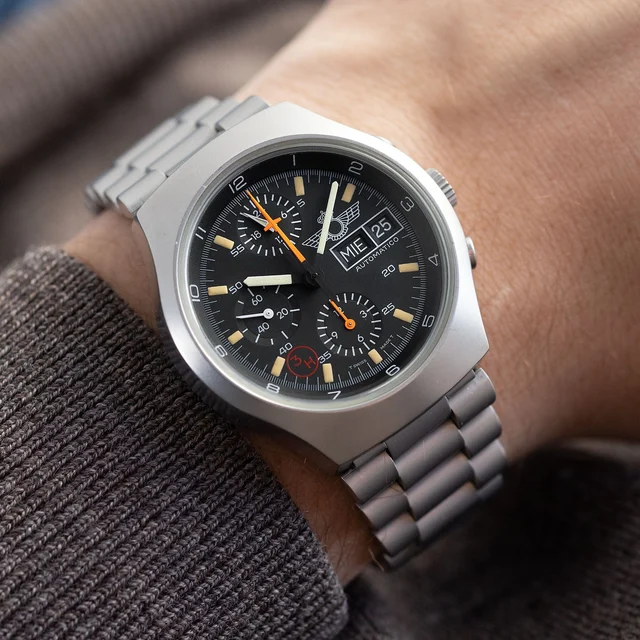 Heuer Heuer W-2062 kol saati