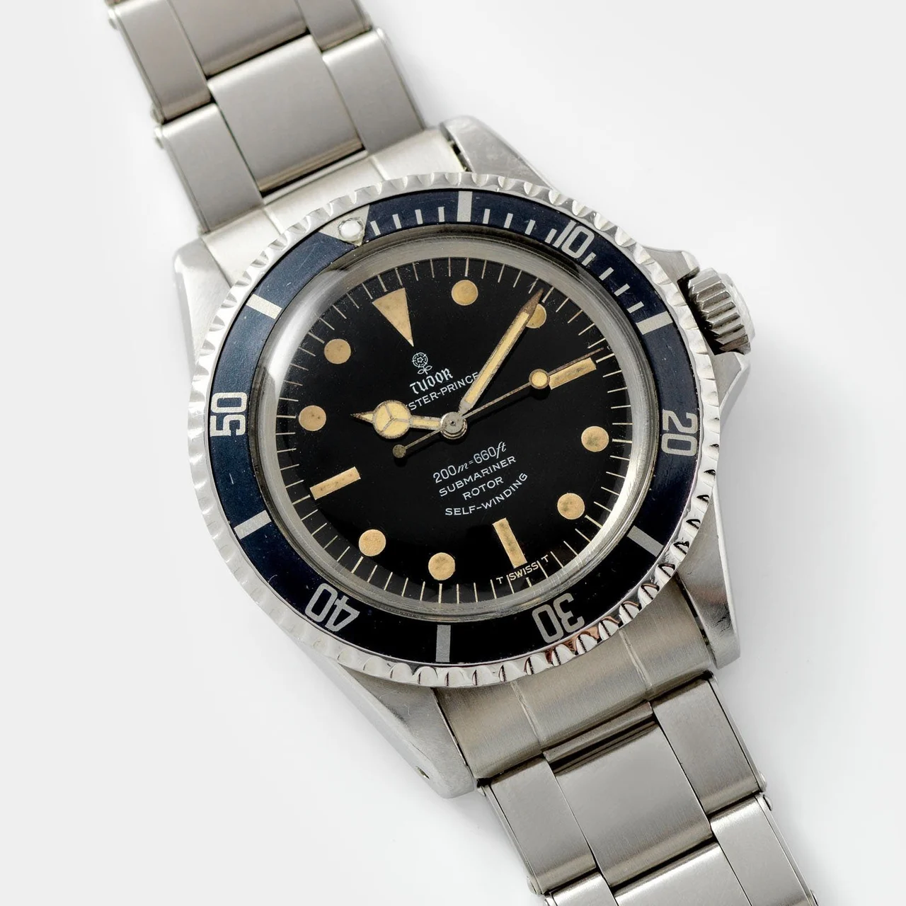 Tudor Submariner W-940 40 mm kol saati
