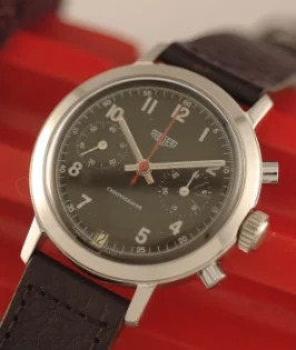 Tag Heuer Heuer Chronograph 45 mm kol saati