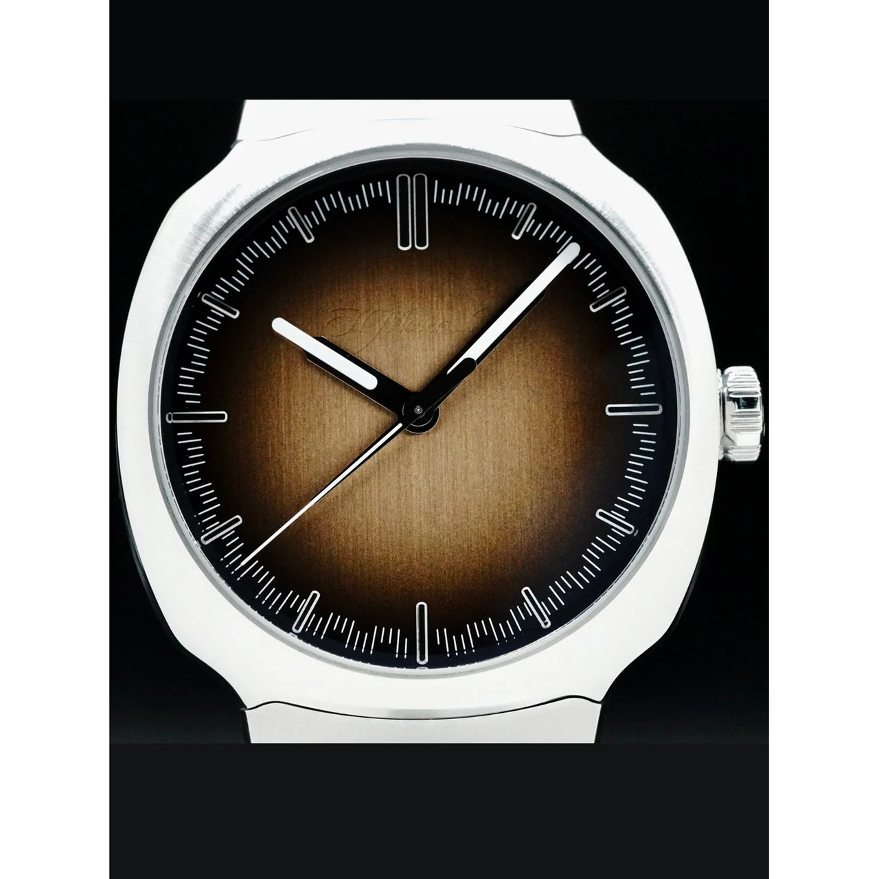 H. Moser & Cie. - Moser & Cie. 6200-1207 Streamliner Centre Seconds Salmon Dial 210000083229 kol saati