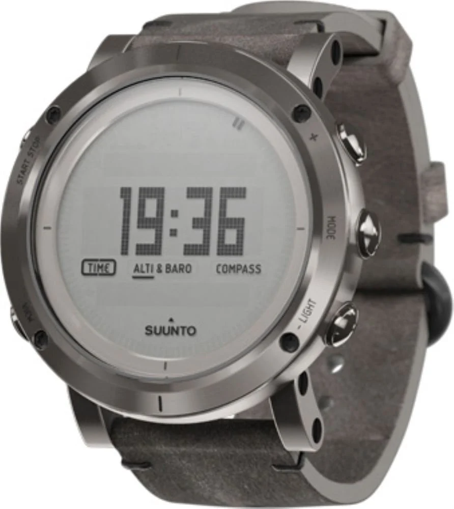 Suunto Essential Steel SS021216000 49.1 mm kol saati