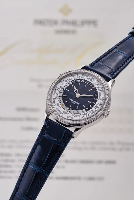 Patek Philippe PATEK PHILIPPE REF. 7130 18K WHITE GOLD WORLD TIME AUTOMATIC NEW YORK 2017