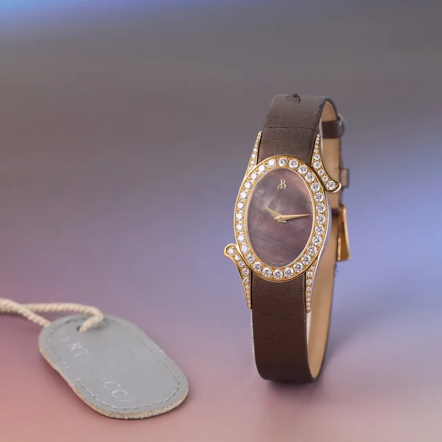 Bertolucci BERTOLUCCI, REF. REF. HJ103.68.606, DIAMOND & MOP , NOS, 18K YELLOW GOLD kol sa