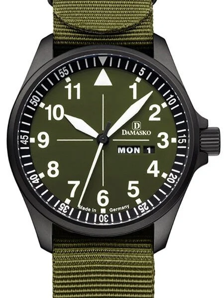 Damasko Swiss ETA Automatic with a 42mm Black Ion Case, Green Dial #DH3.0Black 42 mm kol saati