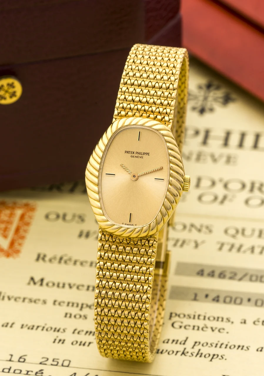 Patek Philippe PATEK PHILIPPE REF. 4462 YELLOW GOLD kol saati