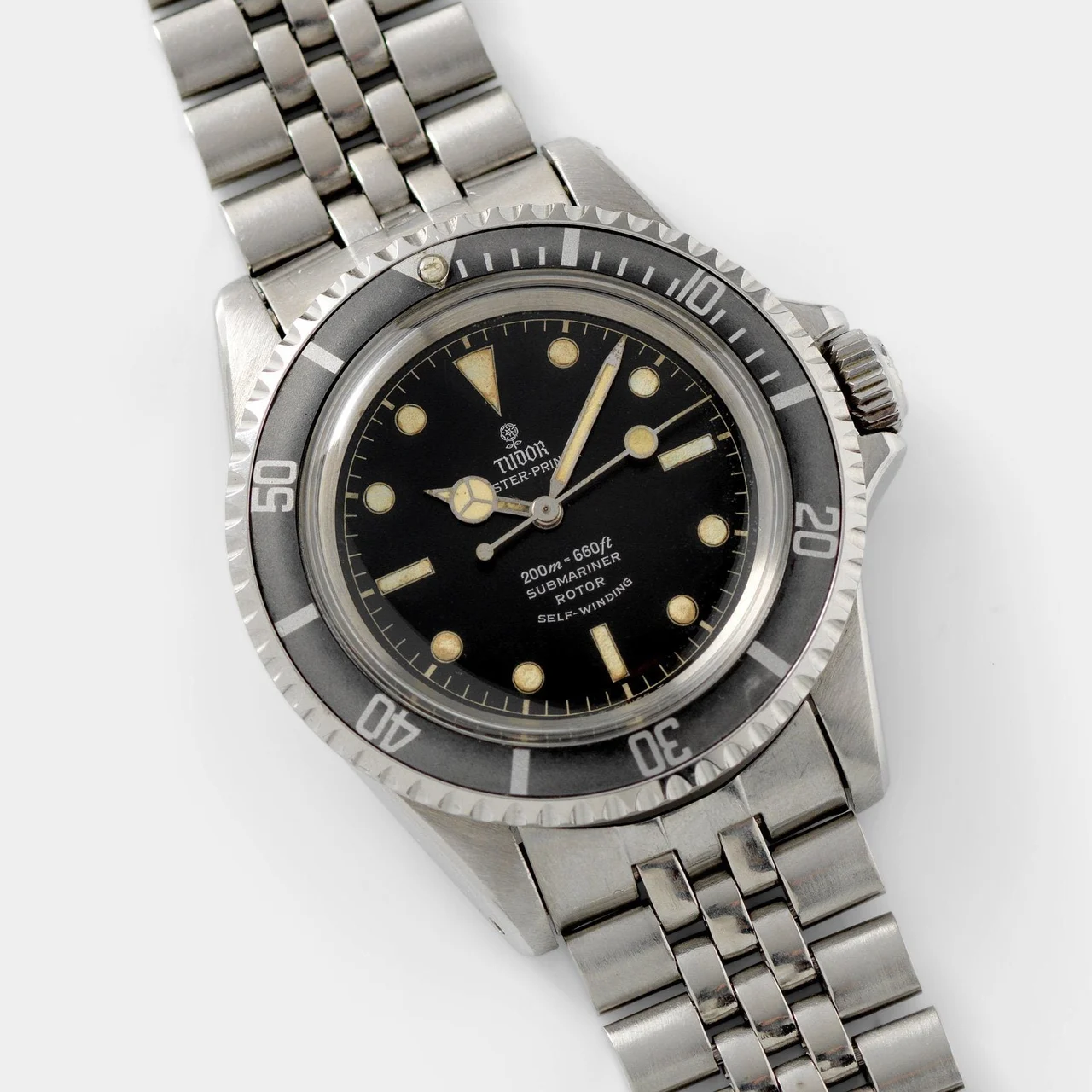 Tudor Submariner W-987 40 mm kol saati