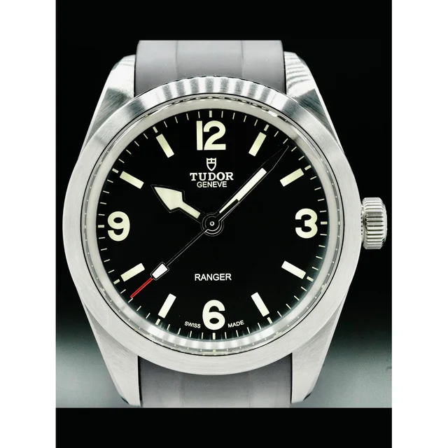 Tudor Ranger on Bracelet 210000040171 kol saati