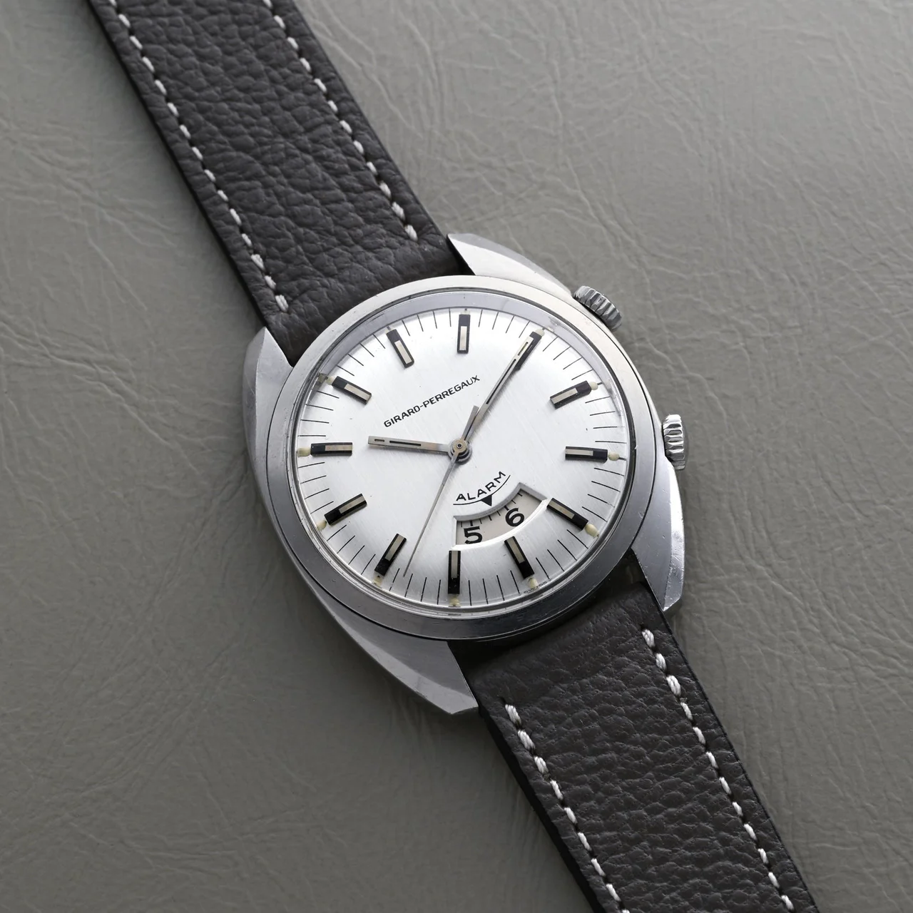 Girard-Perregaux Girard-Perregaux 40991971 35 mm kol saati