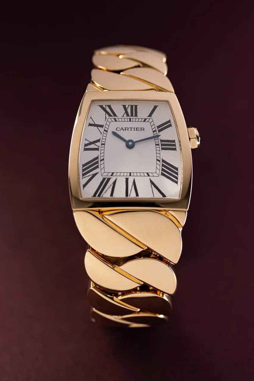 Cartier Dona Ref. 2836 Cartier La Dona Ref. 2836 28 mm kol saati