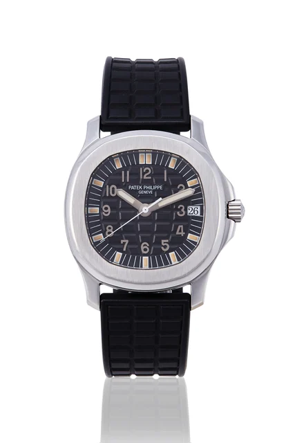 Patek Philippe PATEK PHILIPPE REF. 5060 - STEEL - AQUANAUT Fine, cushion-shaped, center se