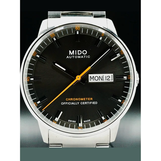 Mido Commander II 210000045227 kol saati