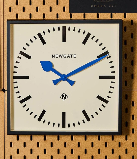 Newgate Railway Number Five NUMFIV390KICE kol saati