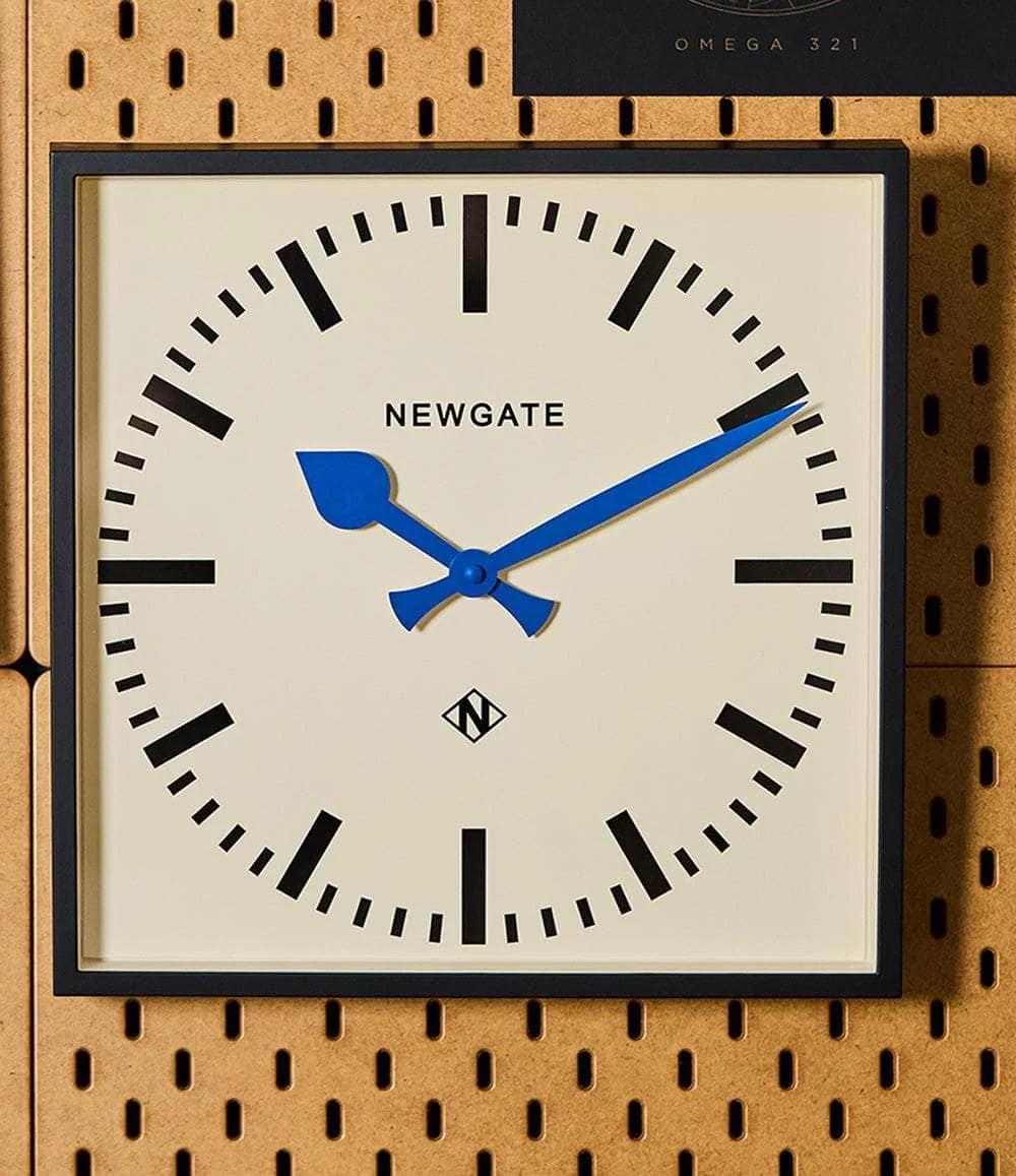 Newgate Railway Number Five NUMFIV390KICE kol saati