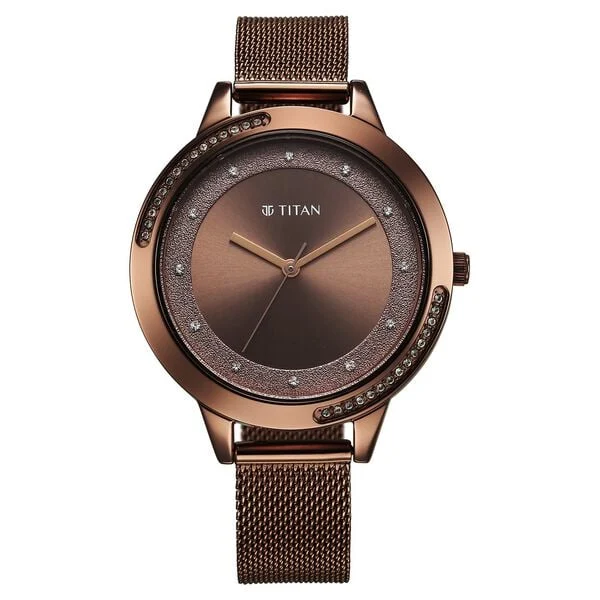 Titan Karishma NU2764QM01 46 mm kol saati