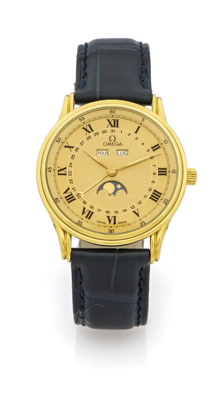 OMEGA OMEGA REF. 156.003 TRIPLE CALENDAR YELLOW GOLD A fine and rare self-winding 18K yellow gold wristwatch with triple-calendar and moon phases. kol saati